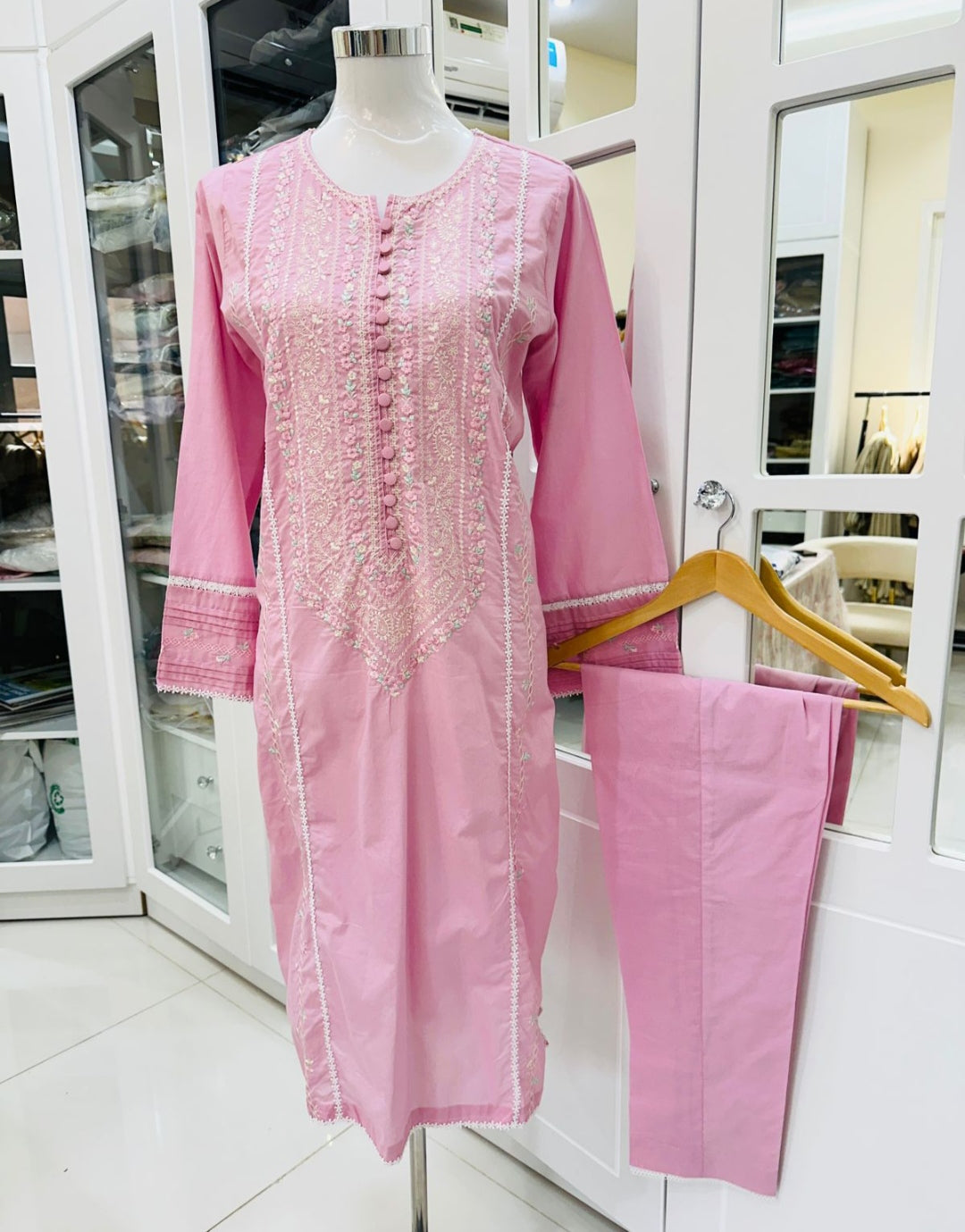 AGHA NOOR TWO PIECE PURE LAWN EMBROIDERED S104705