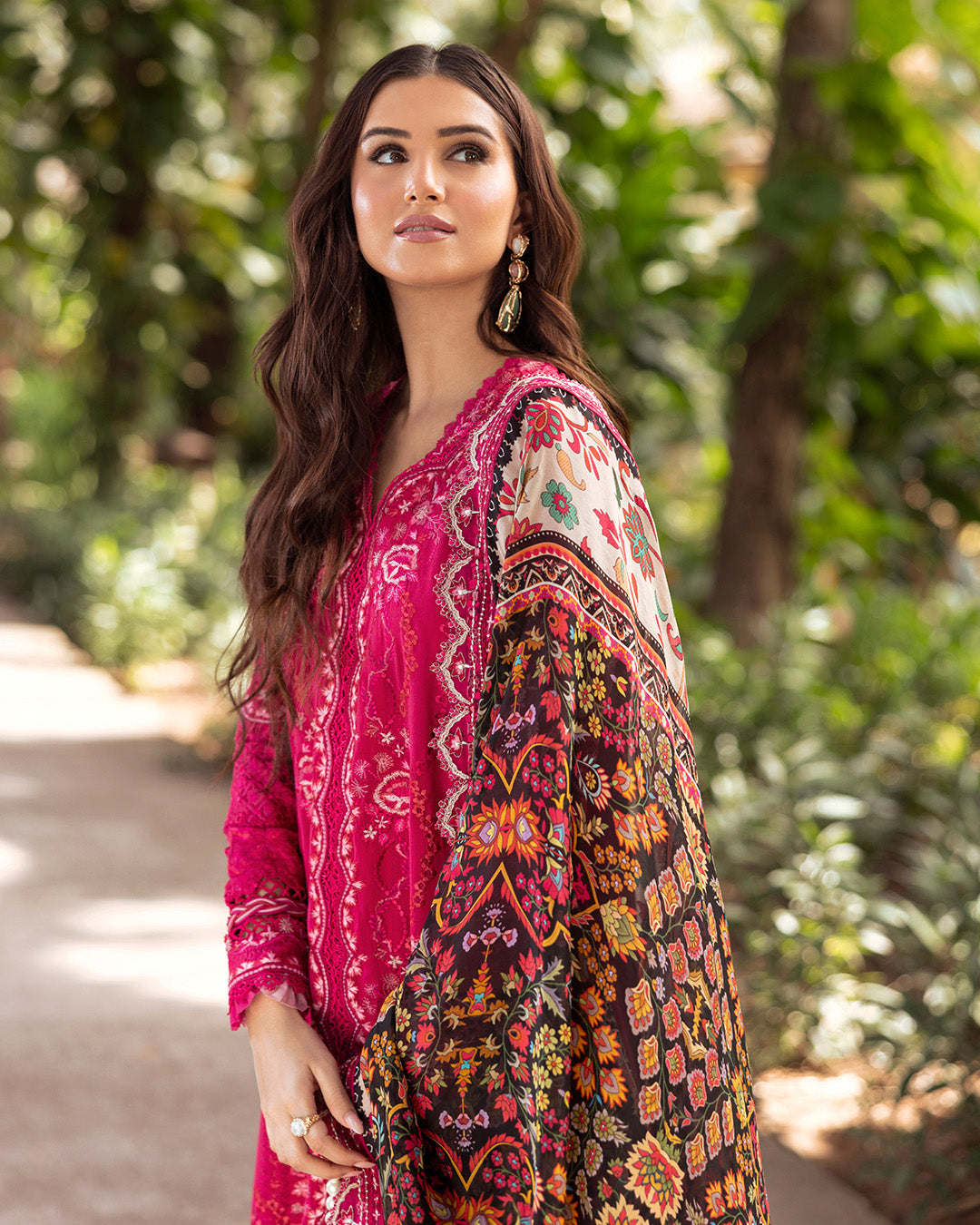 FAIZA SAQLAIN VARDA