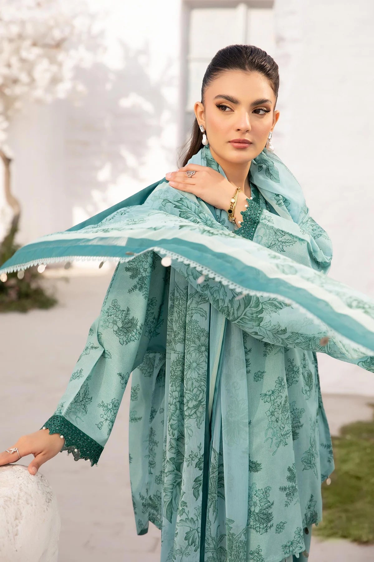 MARIA. B. 3 Pc Unstitched Embroidered Lawn Suit | MB-CUS25-708B